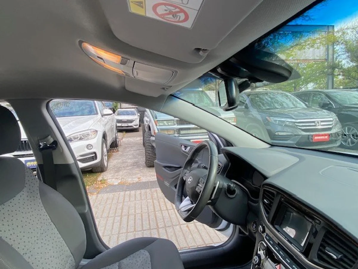 HYUNDAI IONIQ EV GLS 2018 - Miniatura 22