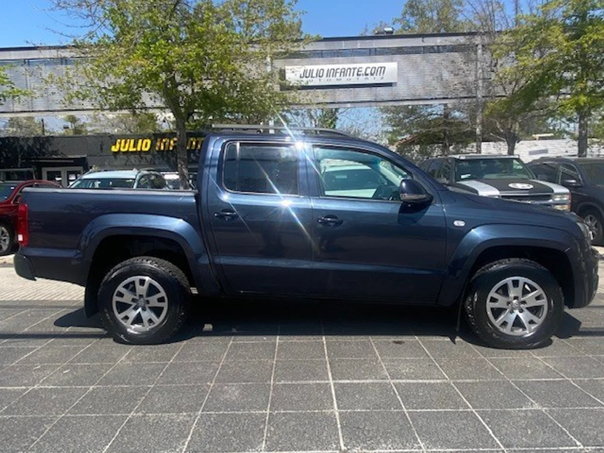 VOLKSWAGEN AMAROK 4x4 2.0 TDI 2020 - Miniatura 3