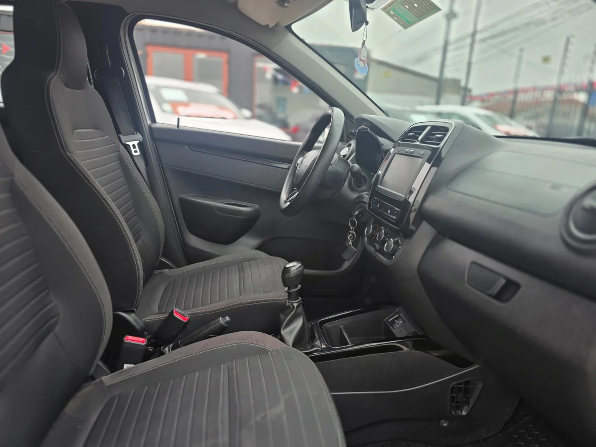 Renault Kwid — foto 8 de 10