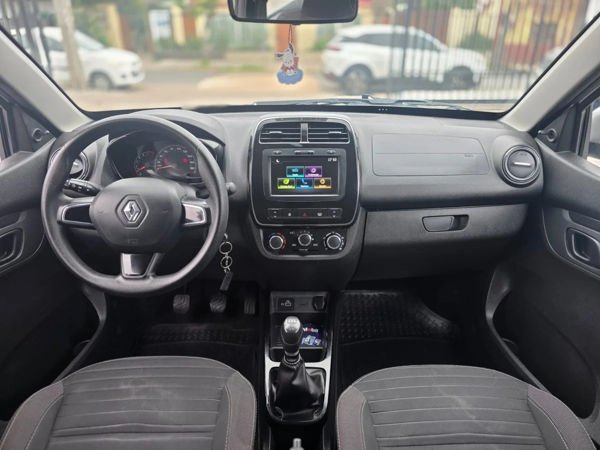 Renault Kwid — foto 9 de 10