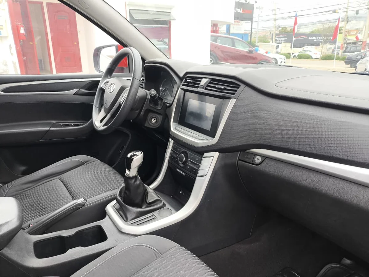 Maxus T60 — foto 7 de 10