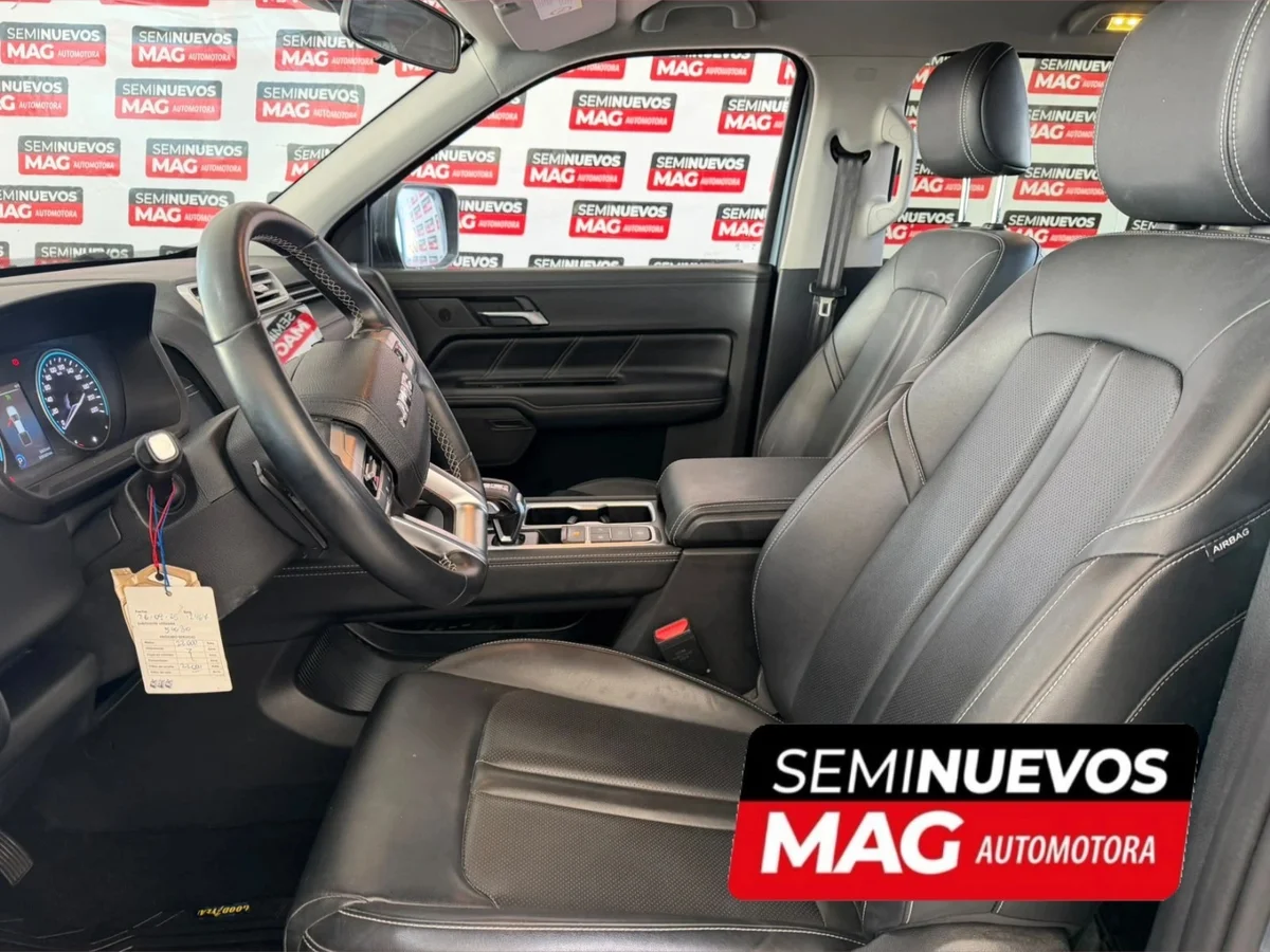 JMC GRAND AVENUE 2.3T DOBLE CABINA 4X4 AUTOMÁTICA 2025