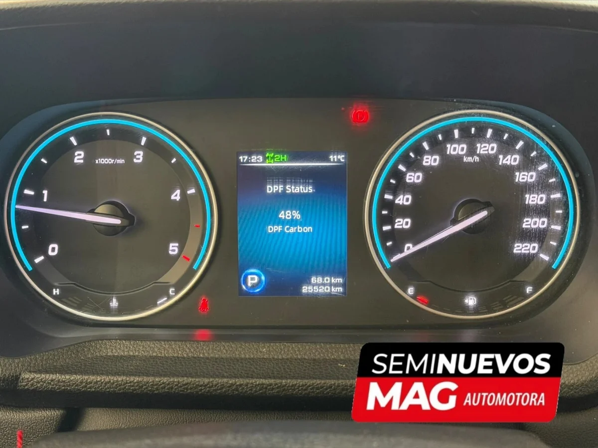 JMC GRAND AVENUE 2.3T DOBLE CABINA 4X4 AUTOMÁTICA 2025 - Miniatura 9