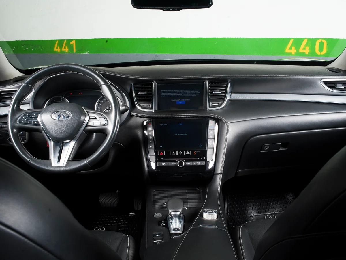 Infiniti Qx50 — foto 14 de 24