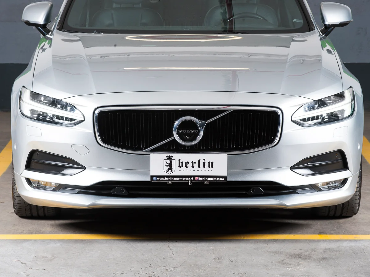 Volvo S90 — foto 3 de 22