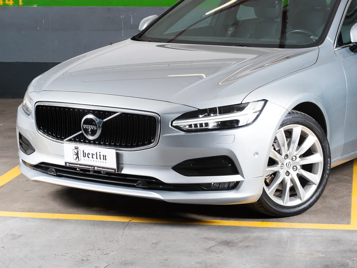 Volvo S90 — foto 4 de 22