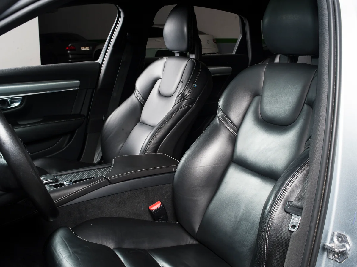 Volvo S90 — foto 21 de 22