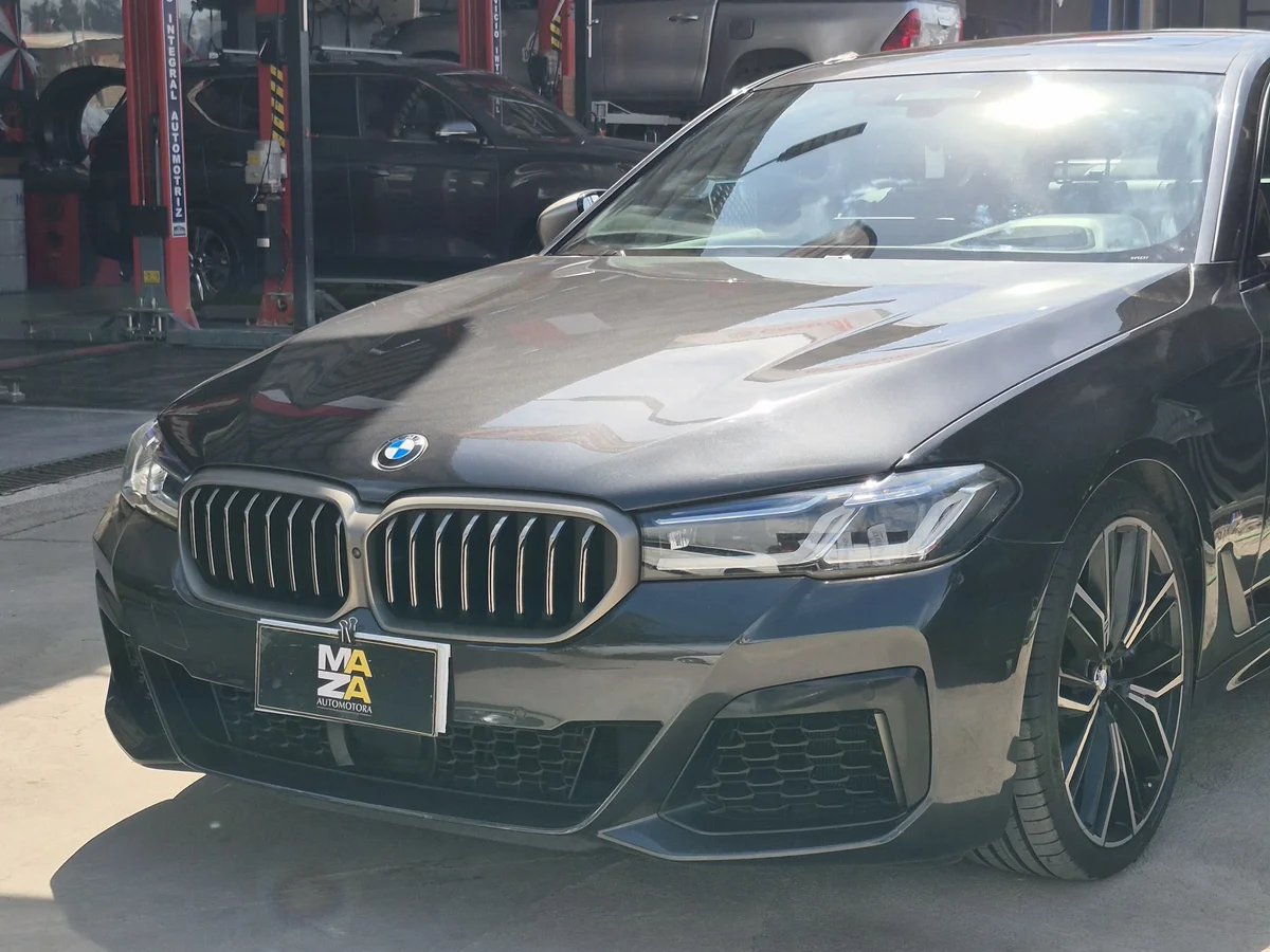 BMW 550 — foto 3 de 14