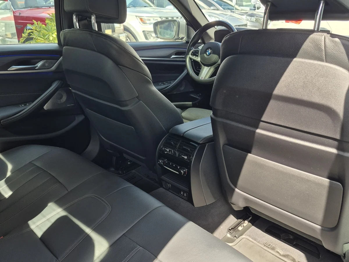 BMW 550 — foto 8 de 14