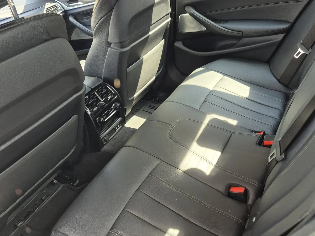 BMW 550 — foto 9 de 14