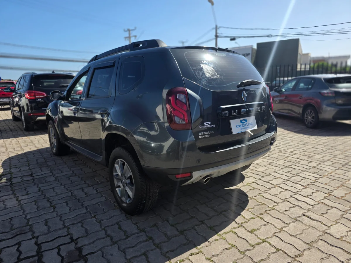 Renault Duster Zen — foto 4 de 11