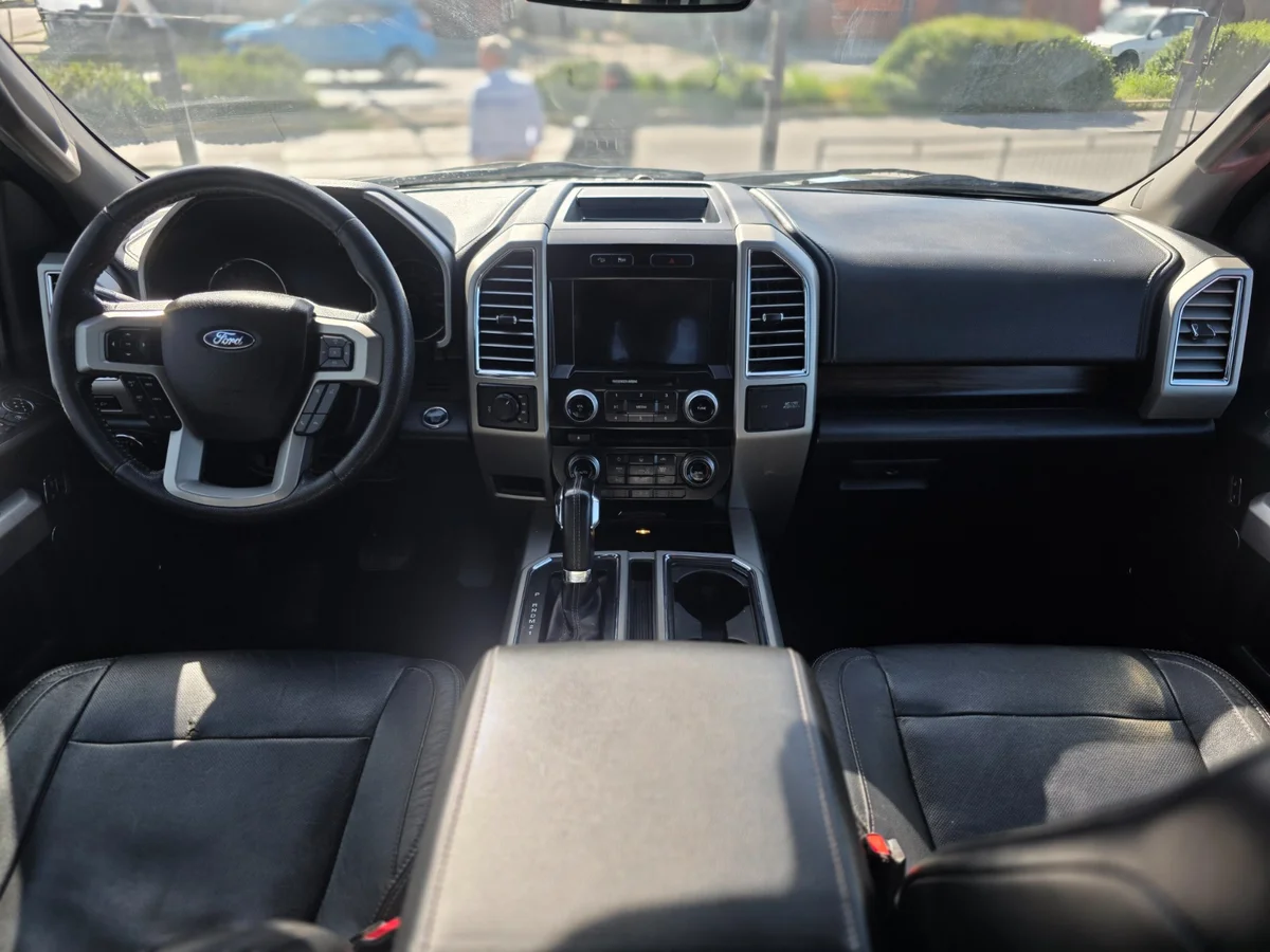 Ford F150 Lariat 5.0L V8 — foto 7 de 11