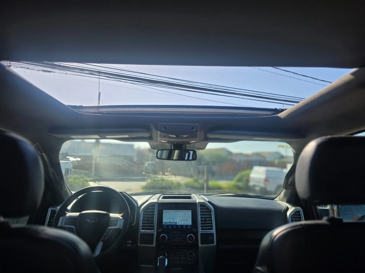 Ford F150 Lariat 5.0L V8 — foto 8 de 11