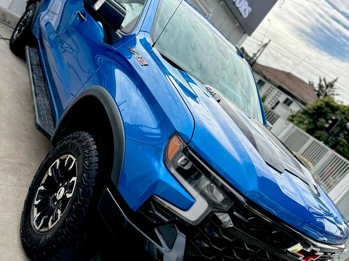 Chevrolet Silverado Zr2 — foto 2 de 21