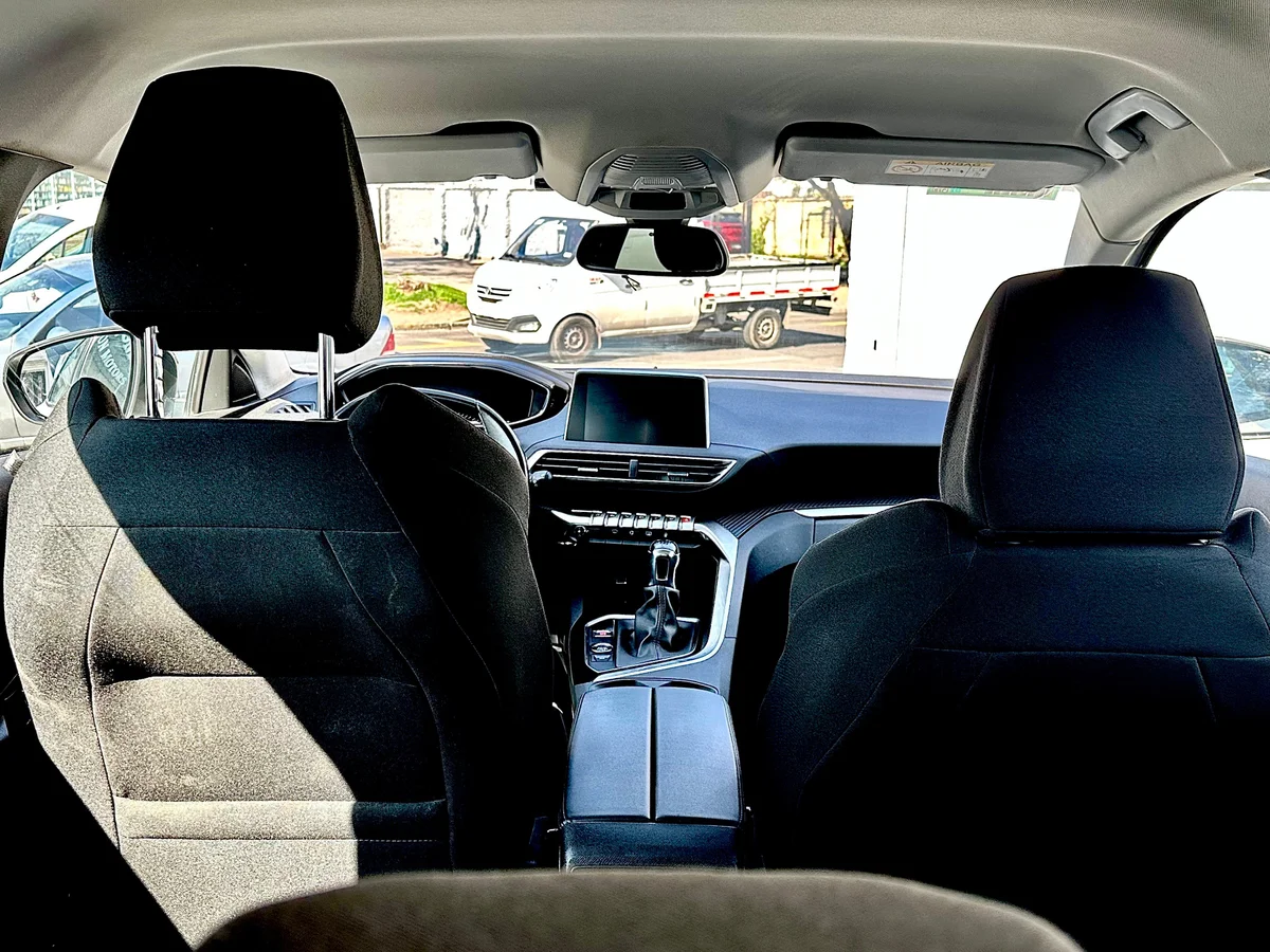Peugeot 3008 Active Pack 1.5 Bluehdi 130 — foto 7 de 16