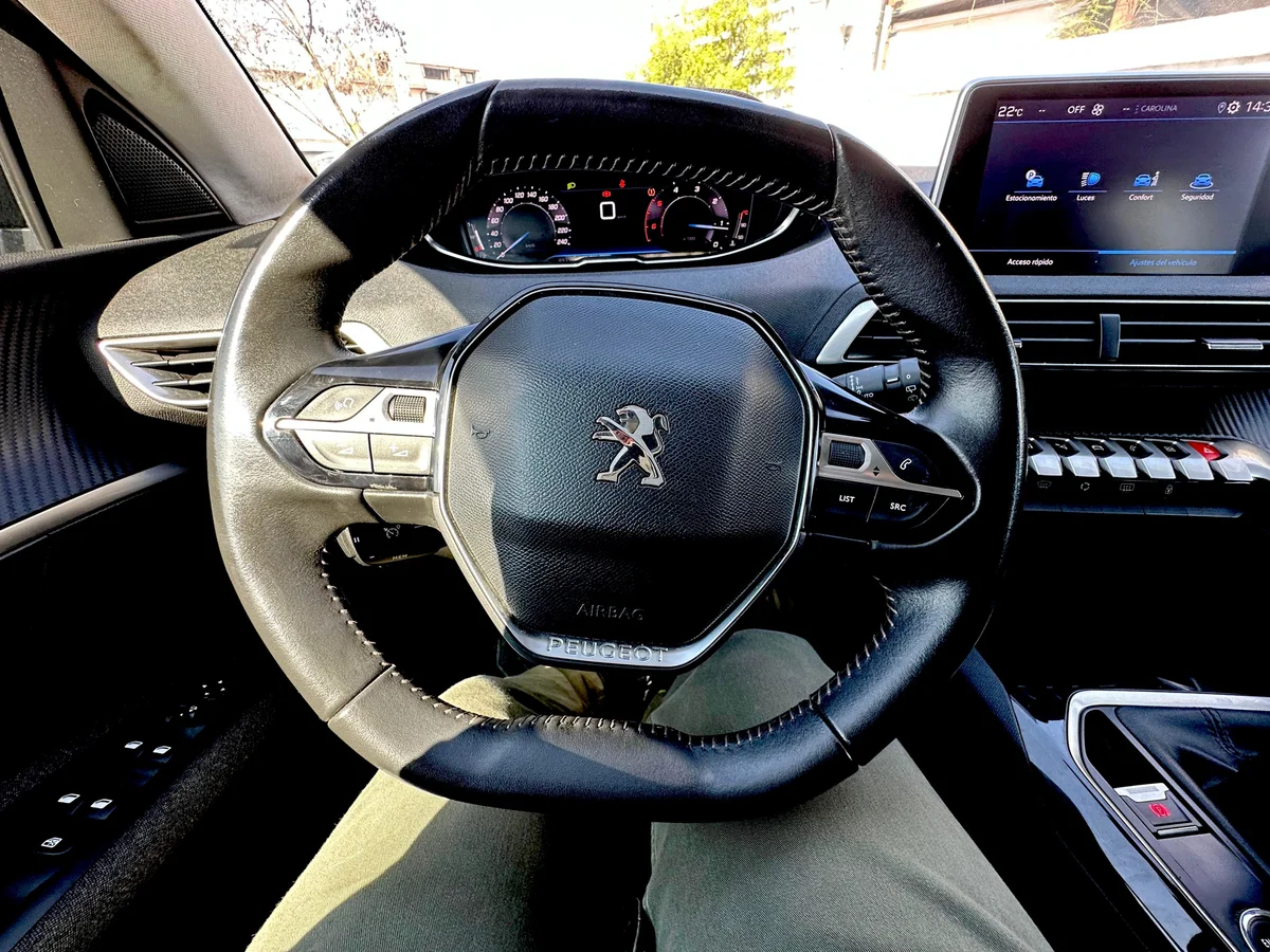 Peugeot 3008 Active Pack 1.5 Bluehdi 130 — foto 9 de 16