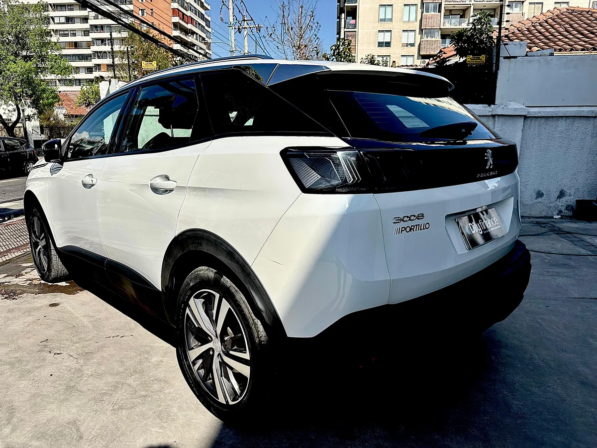 Peugeot 3008 Active Pack 1.5 Bluehdi 130 — foto 12 de 16
