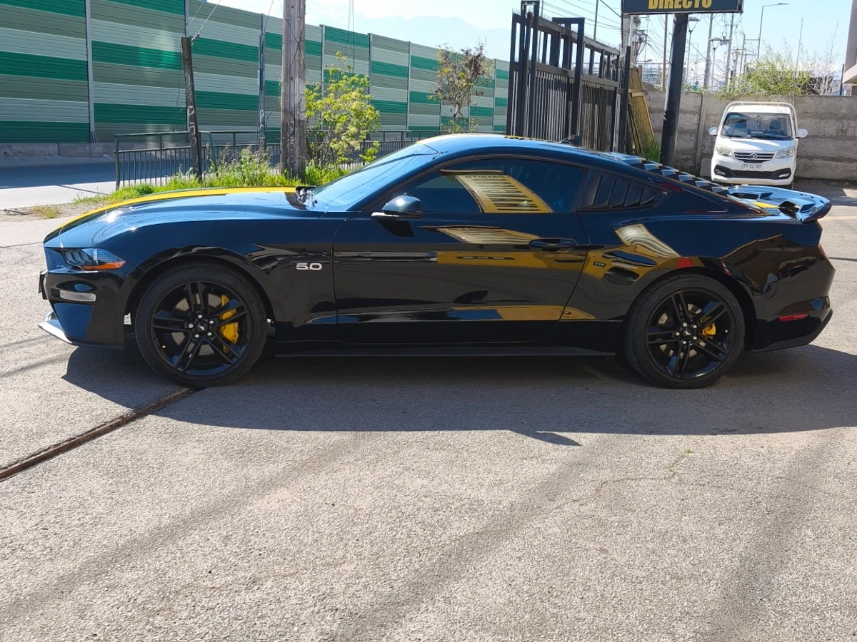 Ford Mustang Gt — foto 6 de 13