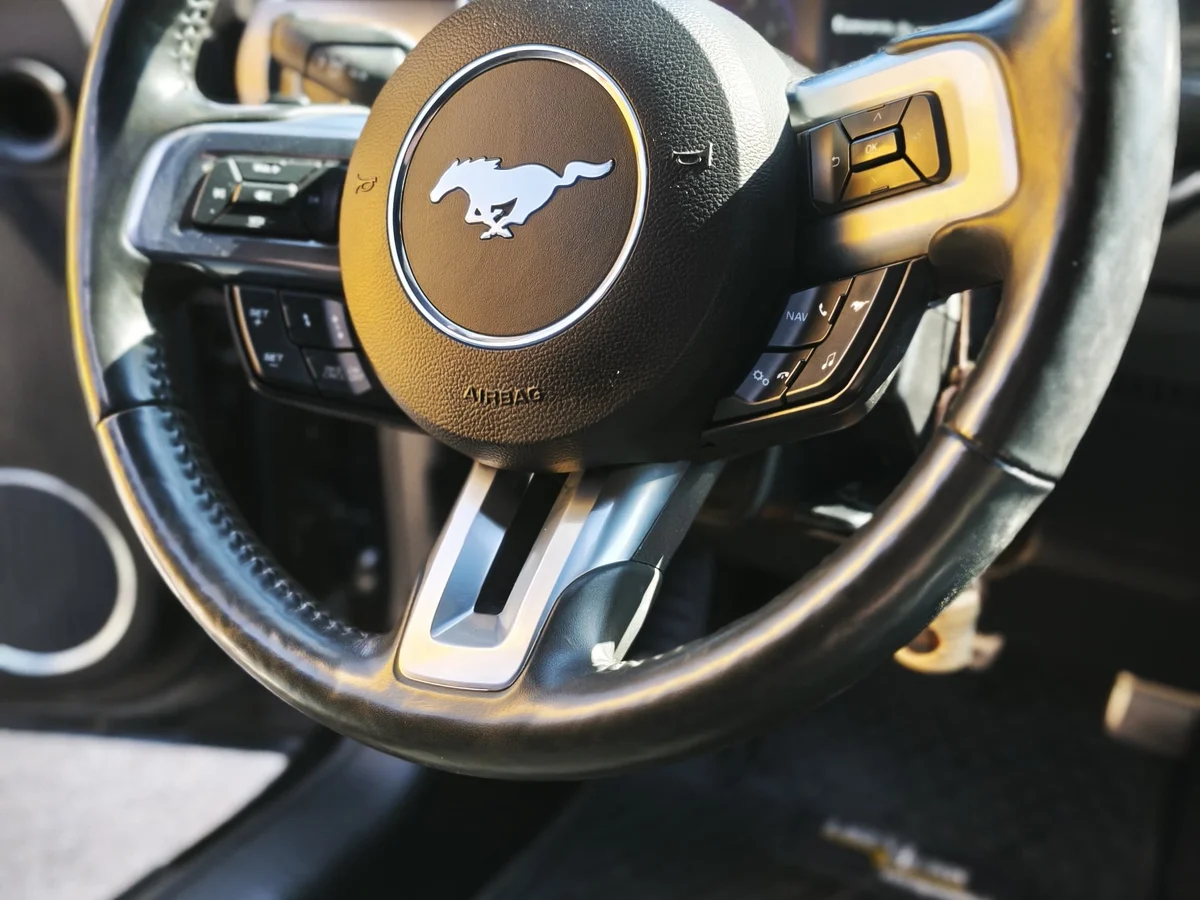 Ford Mustang Gt — foto 10 de 13