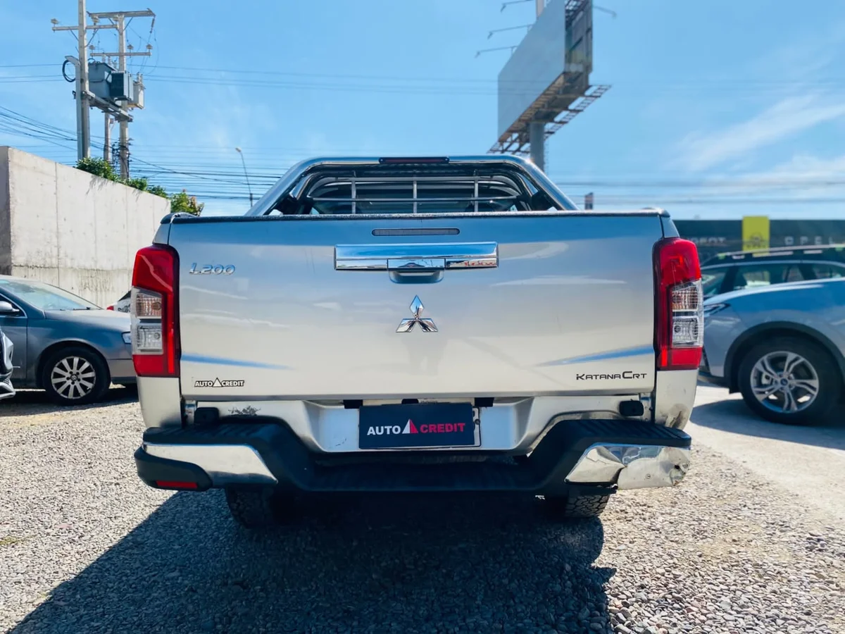 Mitsubishi L200 Katana Crt — foto 10 de 11