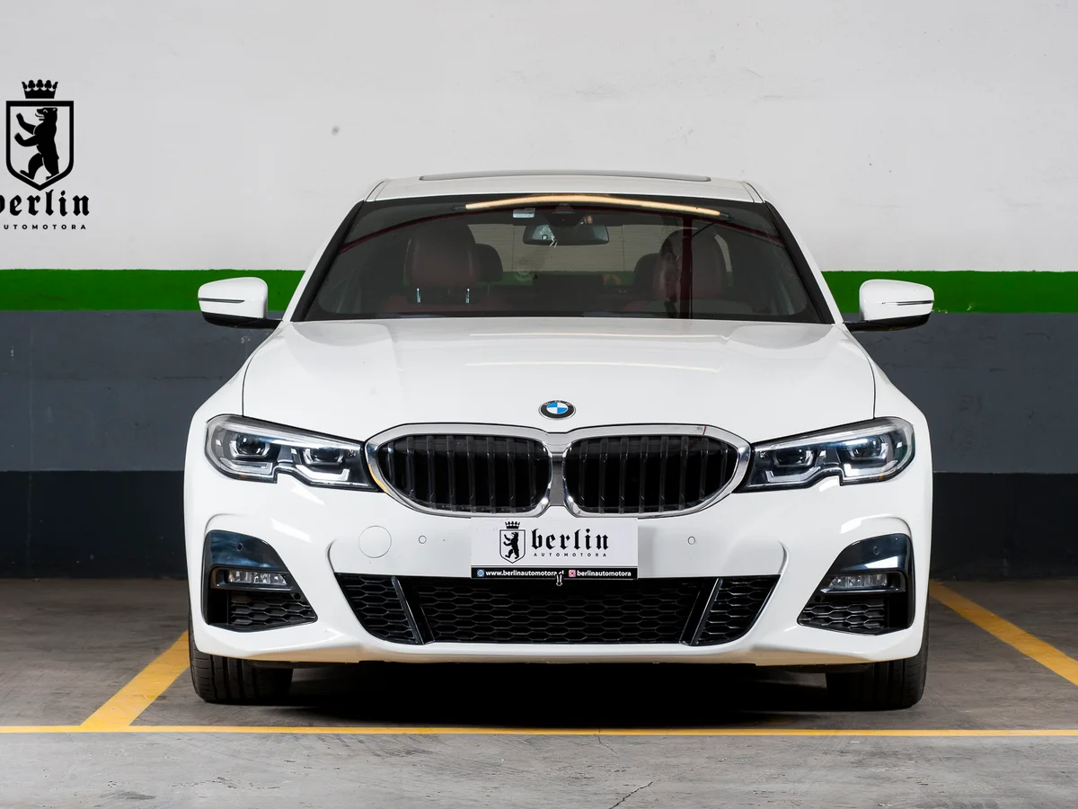 BMW 330 — foto 2 de 25
