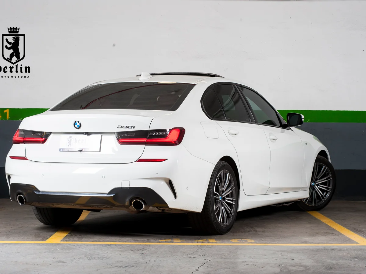 BMW 330 — foto 11 de 25