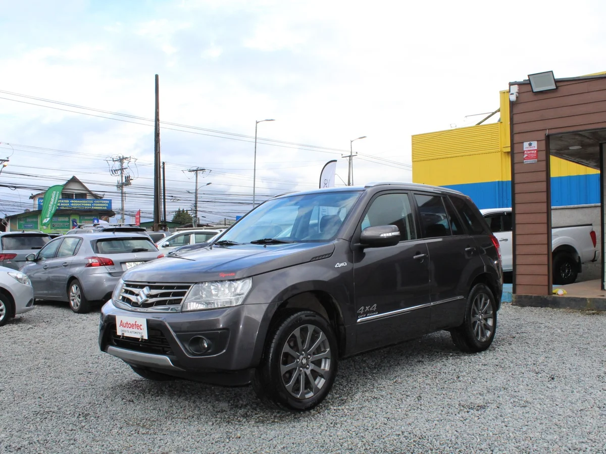 Suzuki Grand Nomade — foto 2 de 11