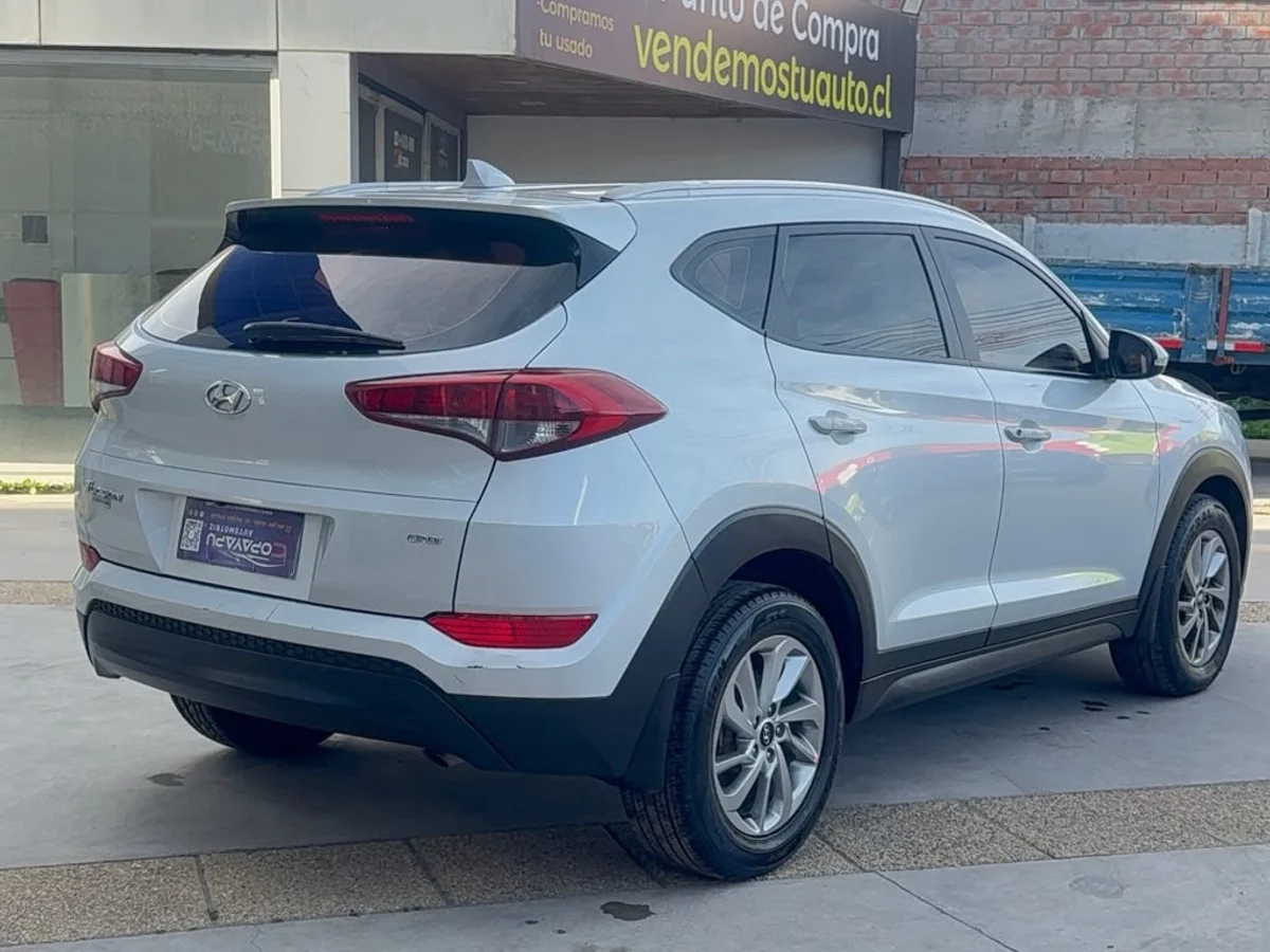 HYUNDAI TUCSON 2.0 DIESEL AT 2018 - Miniatura 3