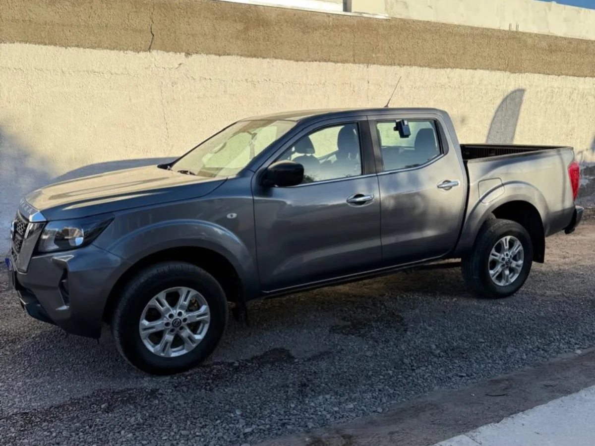 NISSAN Navara D CAB 2.3 2022 - Miniatura 2