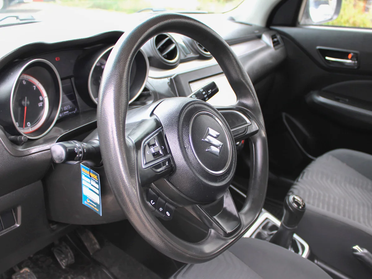 SUZUKI Swift miniatura 4