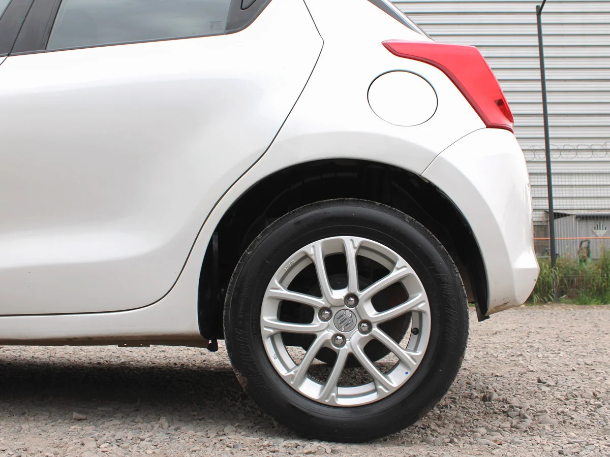 SUZUKI Swift miniatura 6