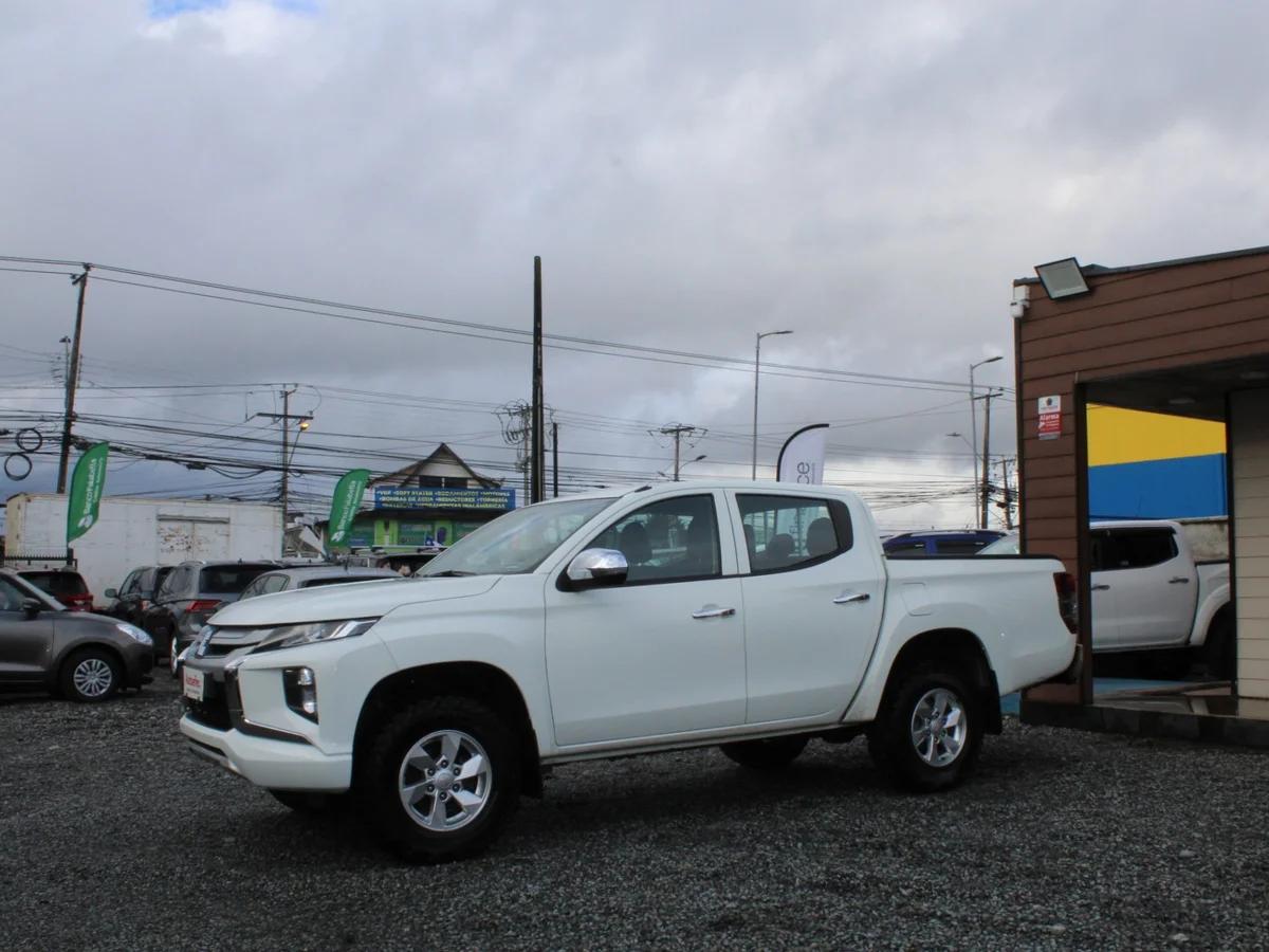 Mitsubishi L200 Katana Crt