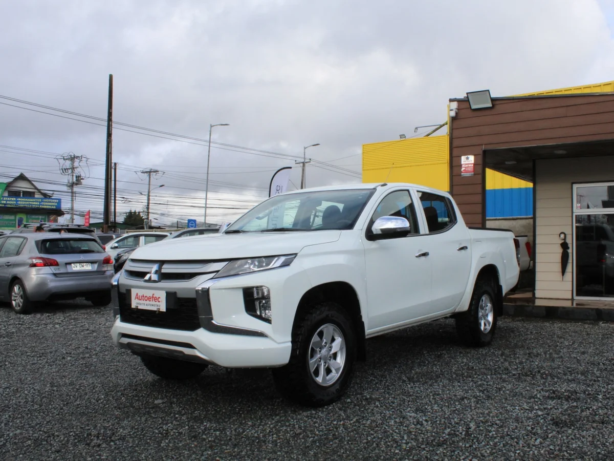 Mitsubishi L200 Katana Crt — foto 2 de 13