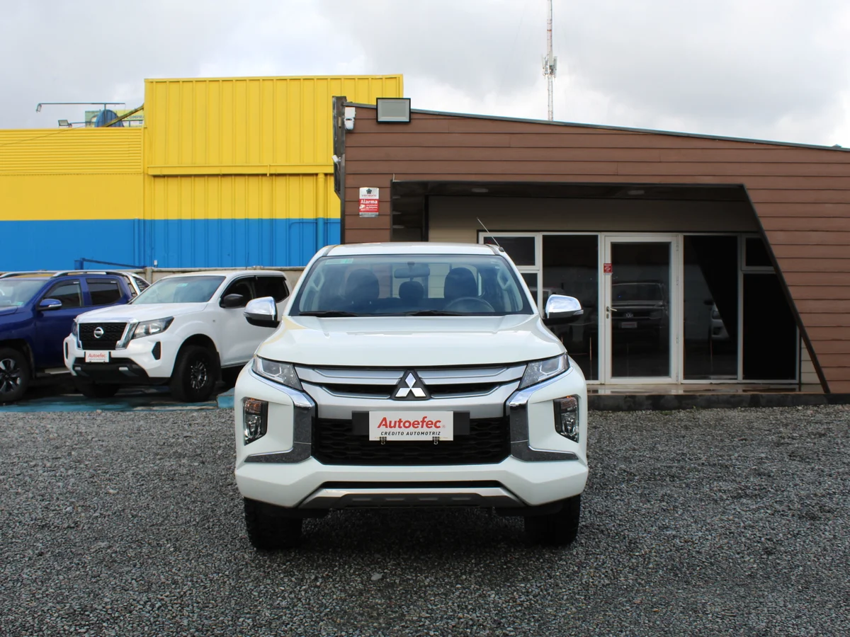 Mitsubishi L200 Katana Crt — foto 3 de 13