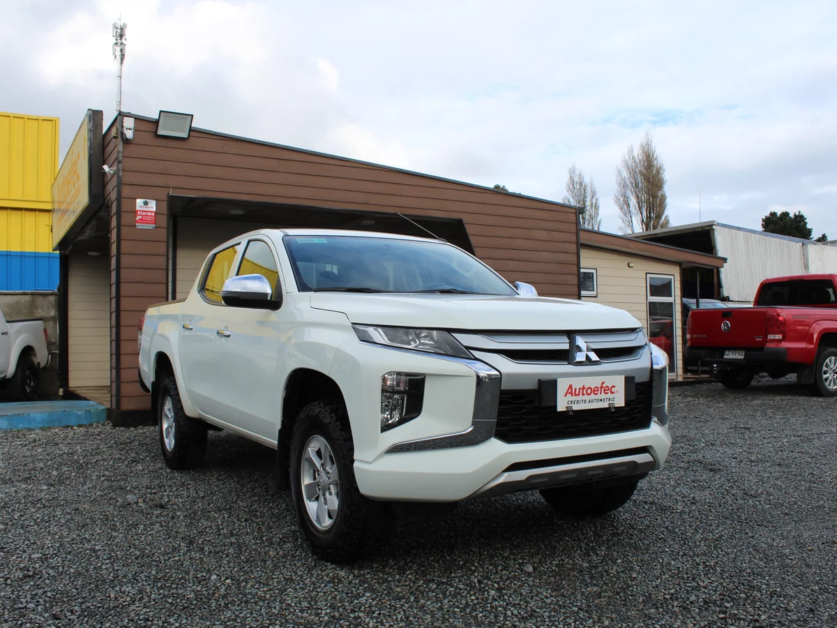 Mitsubishi L200 Katana Crt — foto 4 de 13