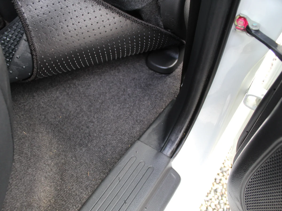 Mitsubishi L200 Katana Crt — foto 8 de 13