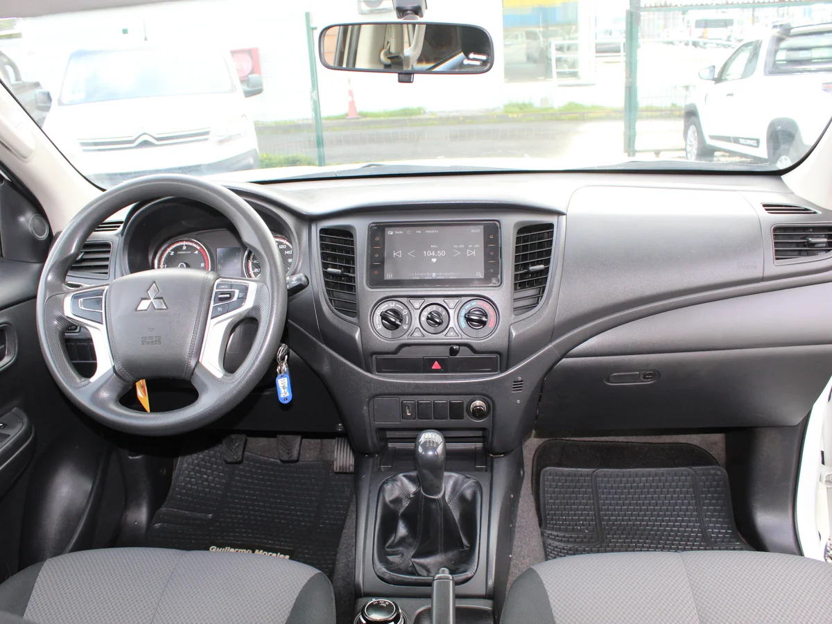Mitsubishi L200 Katana Crt — foto 9 de 13