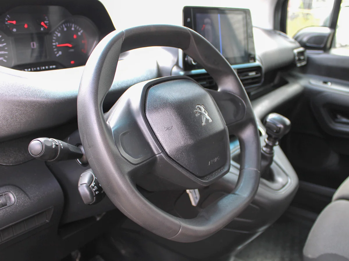 PEUGEOT NUEVA PARTNER HDI 1.6 2023 miniatura 7