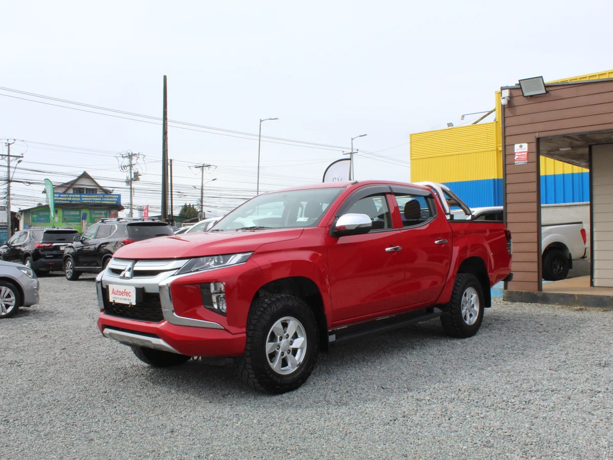 Mitsubishi L200 Katana Crt — foto 2 de 13
