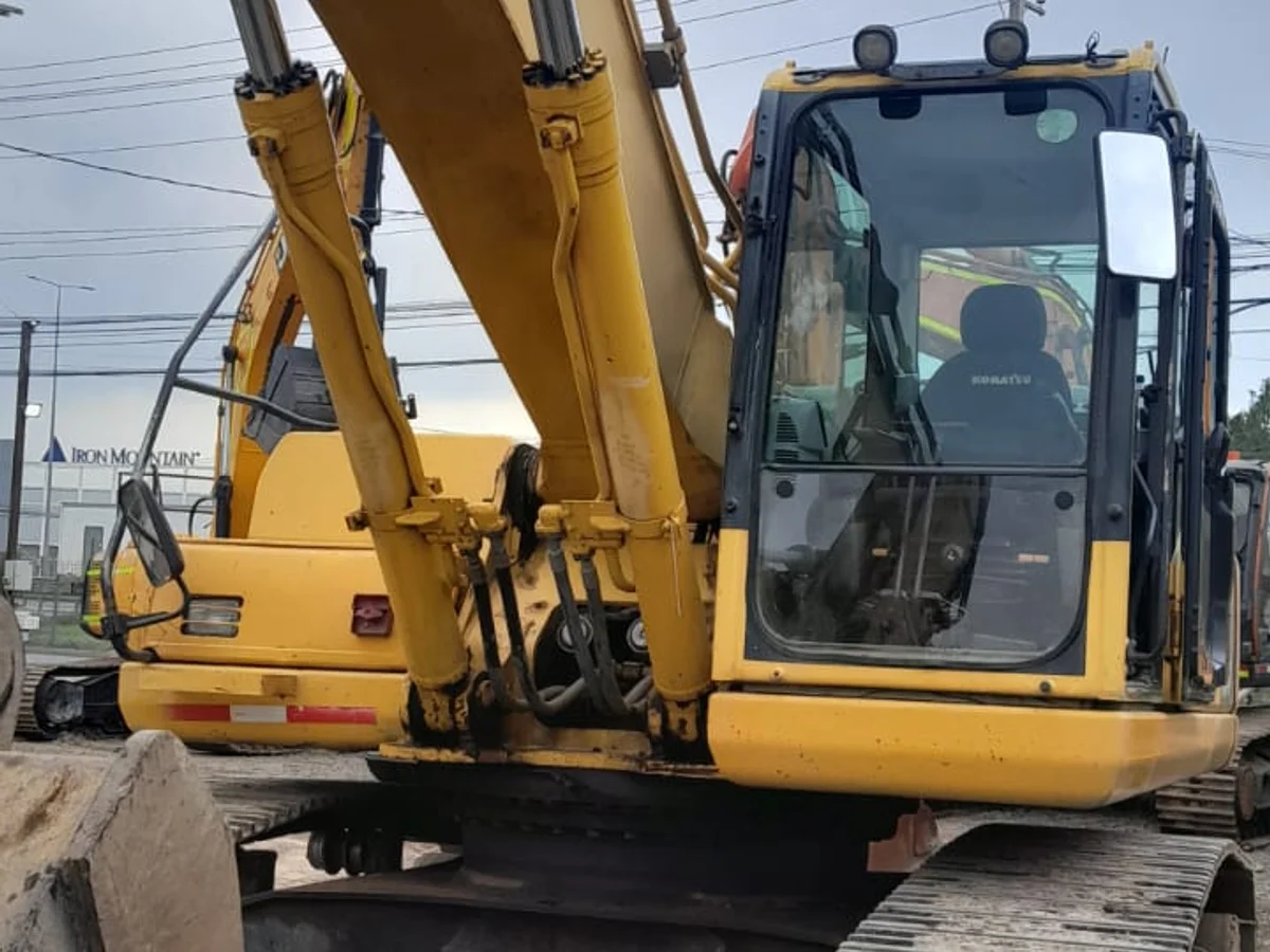 Komatsu PC300 2014
