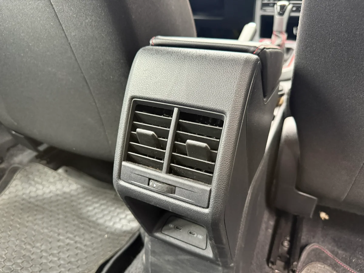 VOLKSWAGEN Polo 1.4 GTS AT 2024 - Miniatura 14