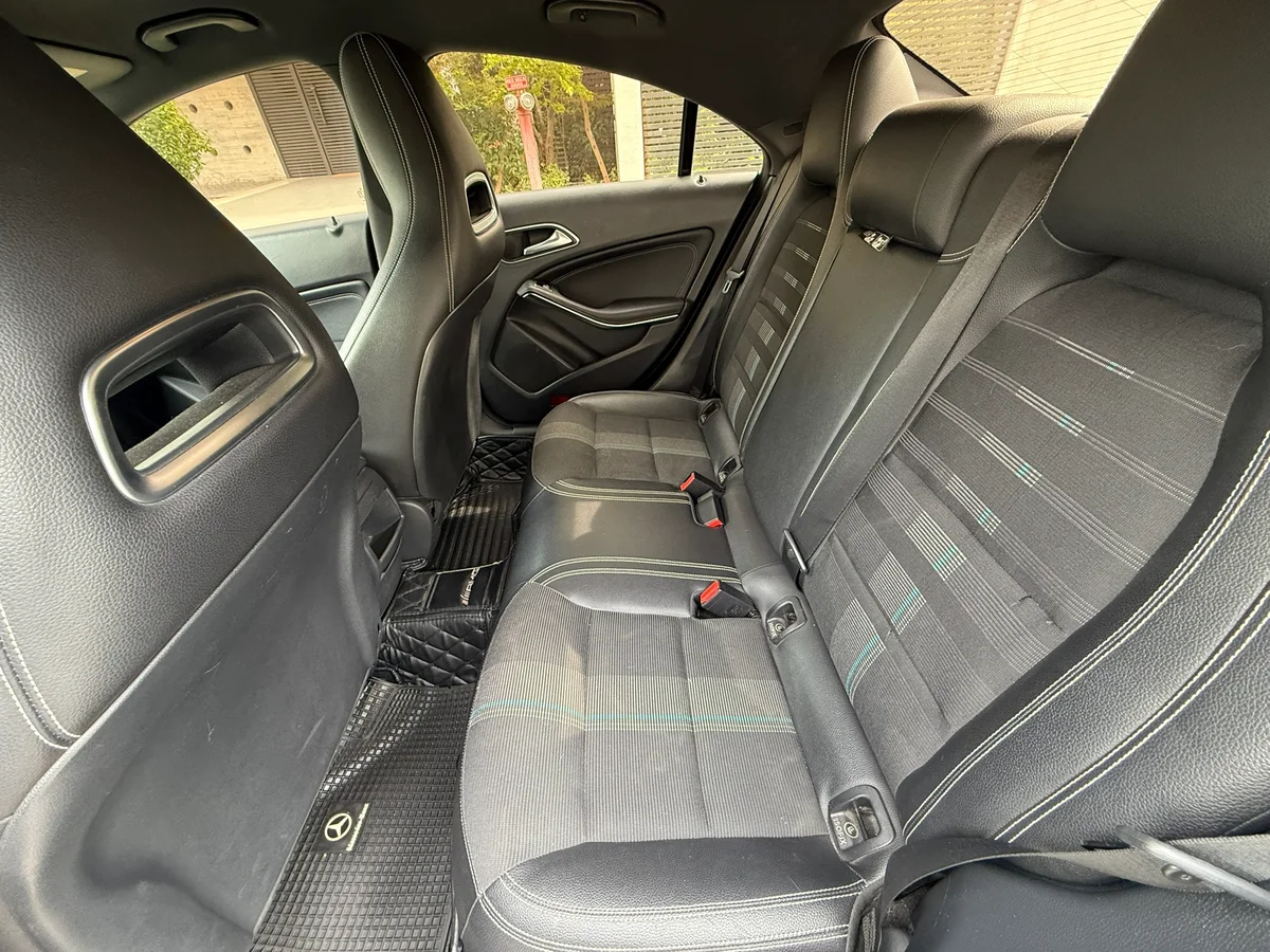 MERCEDES BENZ CLA 180 1.6 4X2 AT 4P 2018 - Miniatura 10