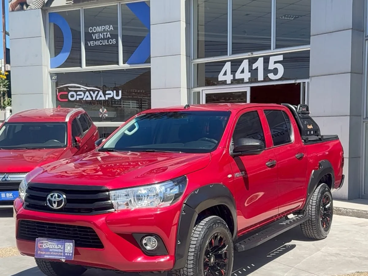 Toyota Hilux Dx2.4 Diesel 4X4 Mt2021 — foto 2 de 11