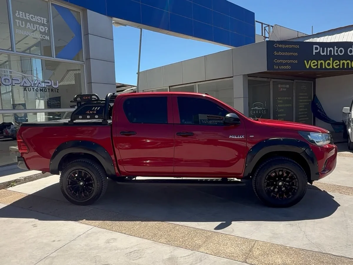 Toyota Hilux Dx2.4 Diesel 4X4 Mt2021 — foto 4 de 11