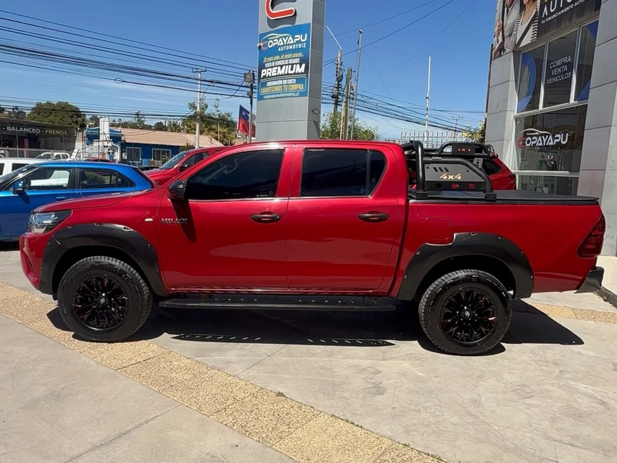 Toyota Hilux Dx2.4 Diesel 4X4 Mt2021 — foto 5 de 11