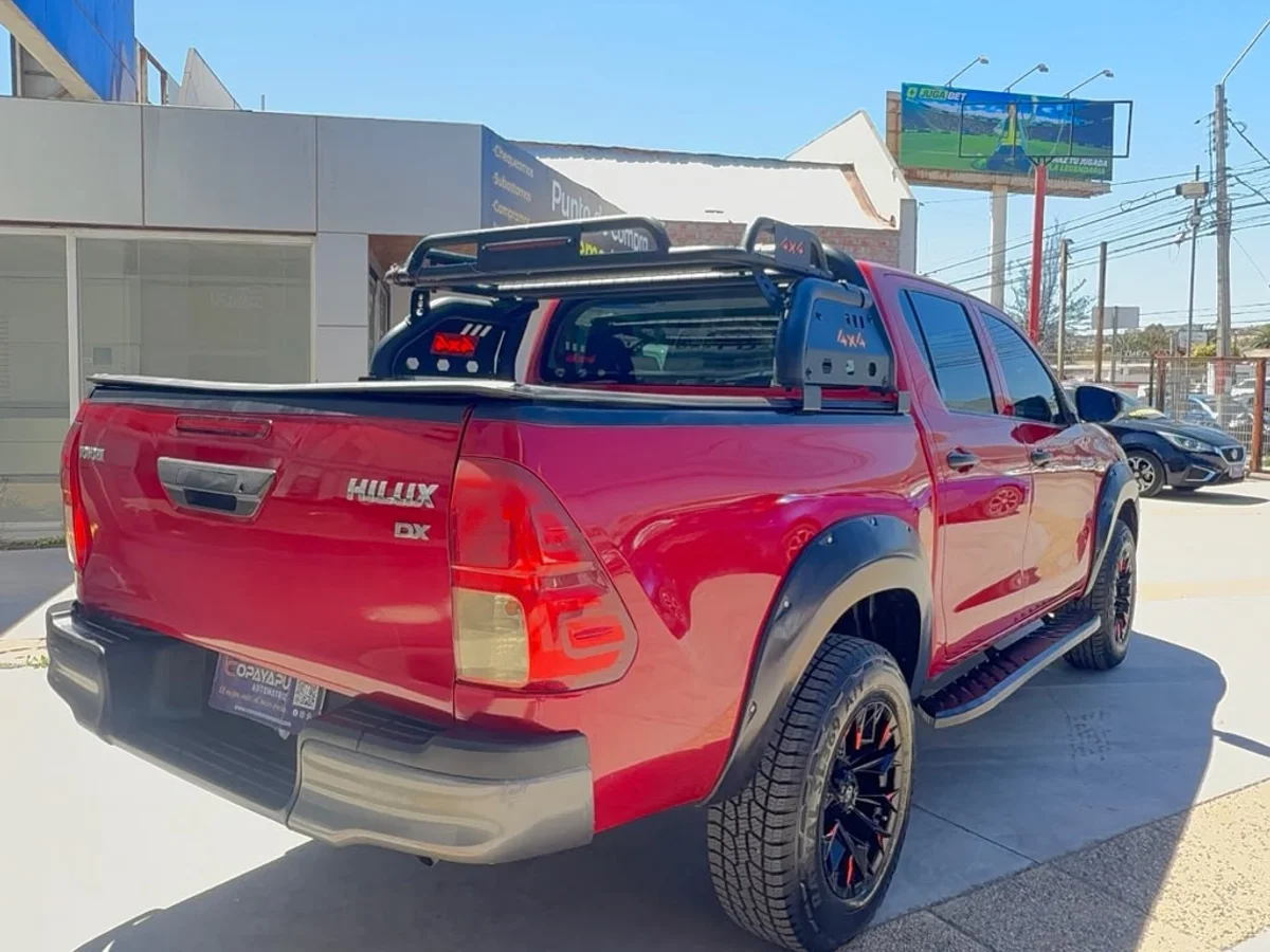 Toyota Hilux Dx2.4 Diesel 4X4 Mt2021 — foto 9 de 11
