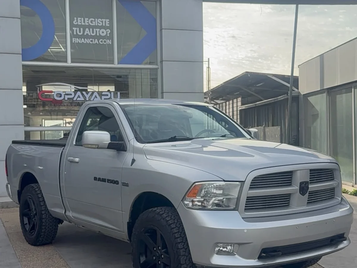 Dodge New Ram 4X4 5.7 5.7L Hemi — foto 2 de 10