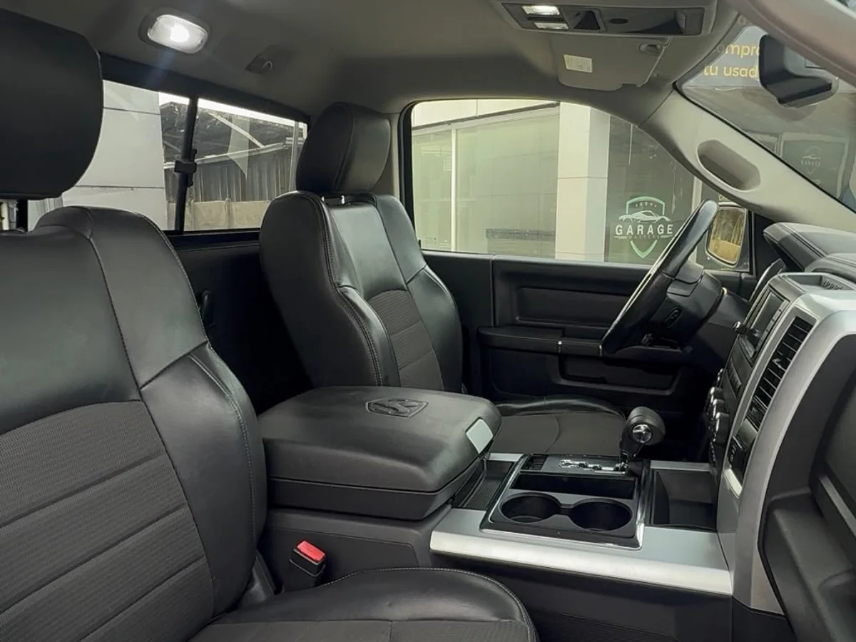 Dodge New Ram 4X4 5.7 5.7L Hemi — foto 6 de 10