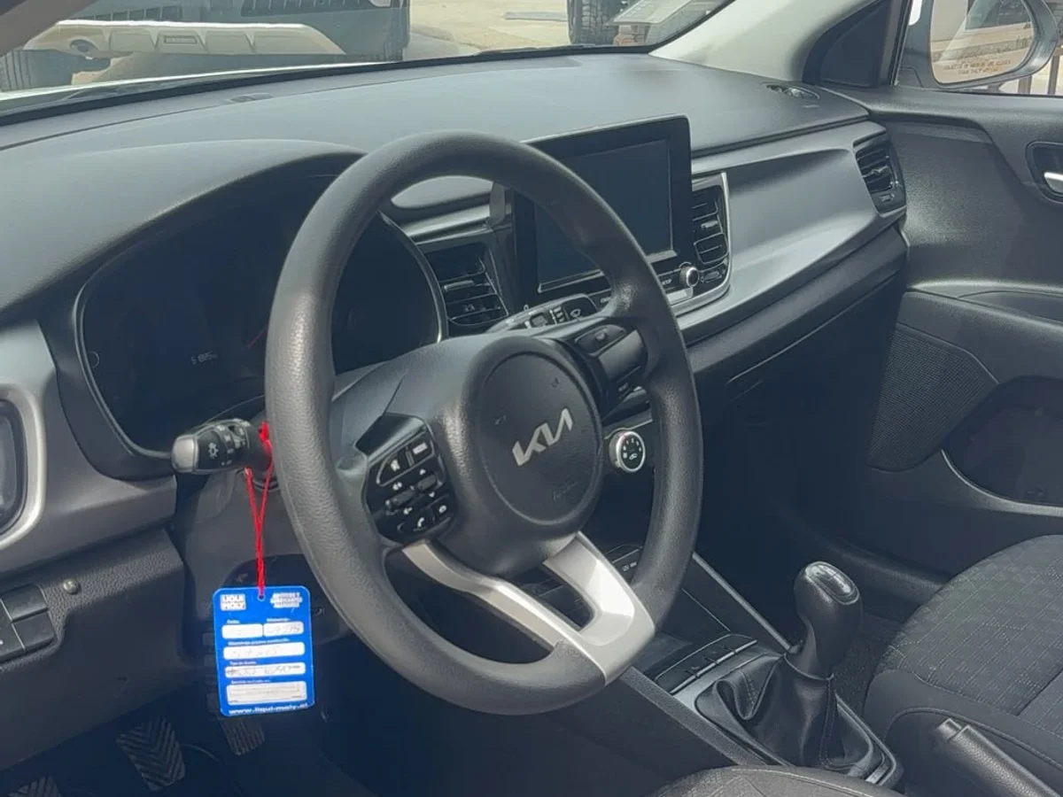 KIA Rio4 1.4 6Mt — foto 10 de 10