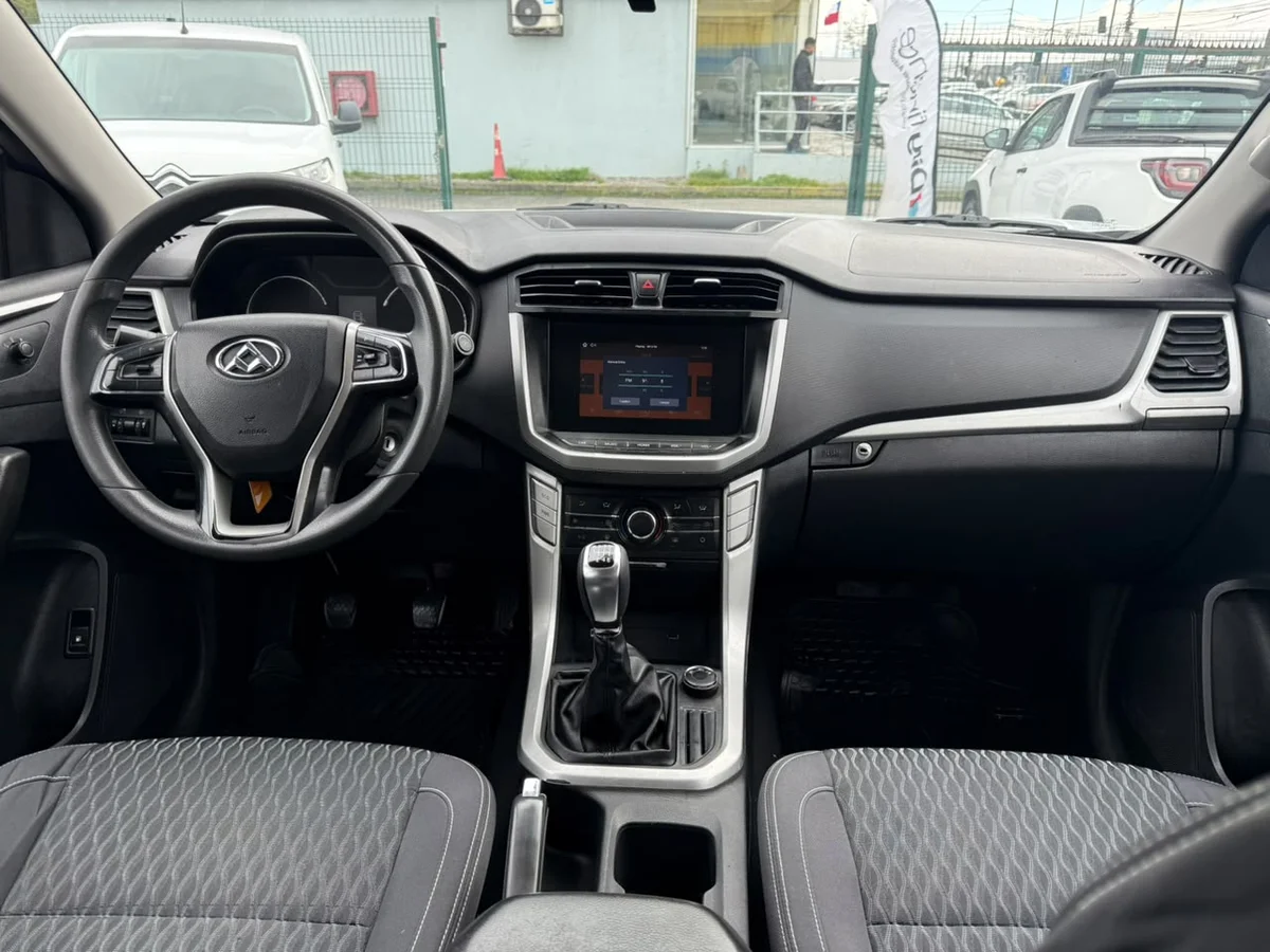 Maxus T60 — foto 5 de 10